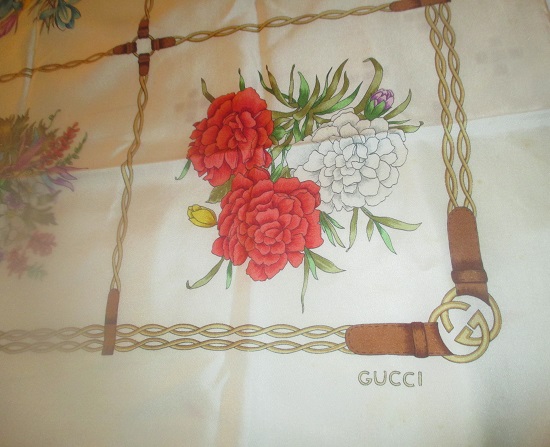 xxM1209M Gucci Silk Scharf x